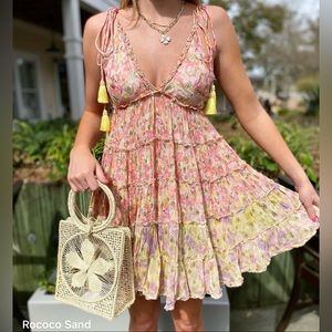 ROCOCO SAND
Tiered Mini Dress In Pink